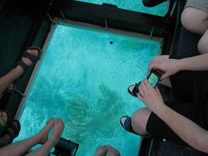 glass bottom boat nusa lembongan, lembongan island, lembongan fast boat, nusa lembongan, lembongan beach